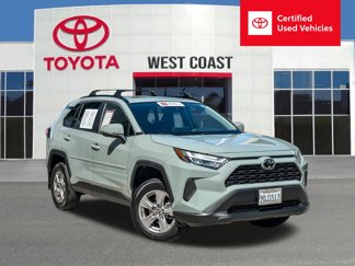 Used 2022 Toyota RAV4 XLE image 1