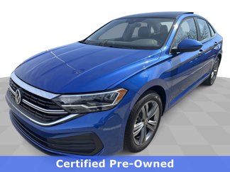 Certified 2024 Volkswagen Jetta SE w/ Panoramic Sunroof Package image 1