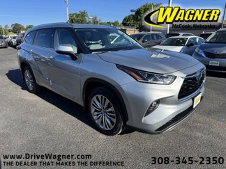 Certified 2023 Toyota Highlander Platinum image 1