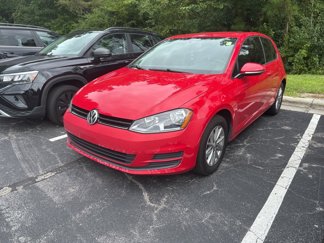 Used 2015 Volkswagen Golf S image 1