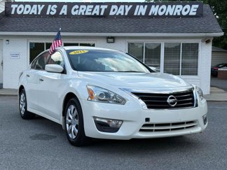 Used 2015 Nissan Altima 2.5 S w/ Power Driver Seat Package image 1