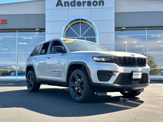 New 2025 Jeep Grand Cherokee Altitude image 1