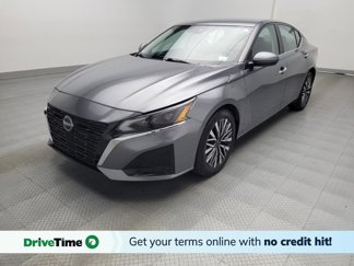 Used 2023 Nissan Altima 2.5 SV image 1