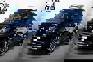 New 2025 Nissan Pathfinder SL image 1