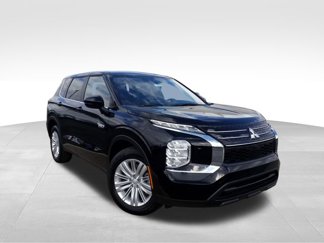 New 2025 Mitsubishi Outlander ES image 1