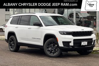 New 2025 Jeep Grand Cherokee L Laredo image 1