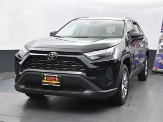 Used 2024 Toyota RAV4 XLE image 1