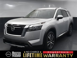 New 2025 Nissan Pathfinder Platinum image 1