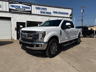Used 2019 Ford F250 Lariat w/ Lariat Value Package image 1