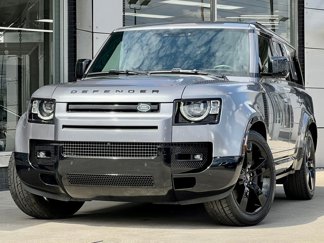 Used 2024 Land Rover Defender 130 X-Dynamic SE image 1