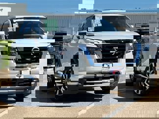 New 2025 Nissan Pathfinder Platinum w/ Lighting Package (N92) image 1