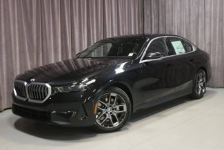 New 2026 BMW 530i xDrive w/ Premium Package image 1