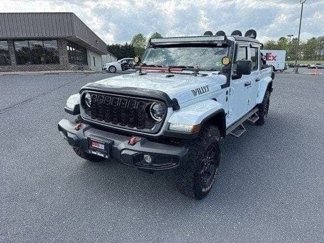 Used 2024 Jeep Gladiator Sport image 1
