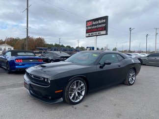 Used 2022 Dodge Challenger GT image 1