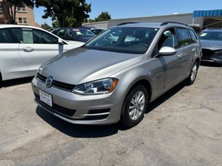 Used 2016 Volkswagen Golf S image 1
