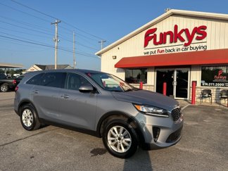 Used 2020 Kia Sorento LX image 1