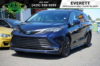 Used 2023 Toyota Sienna XLE image 1