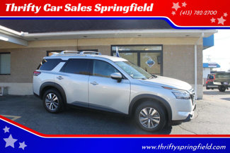 Used 2023 Nissan Pathfinder SL w/ Lighting Package (N92) image 1
