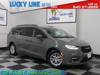 Used 2022 Chrysler Pacifica Touring-L image 1