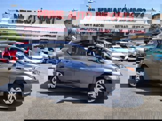 Used 2017 Nissan Versa Note SV image 1