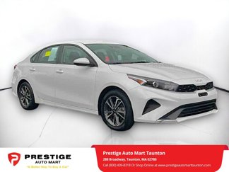 Used 2023 Kia Forte LXS image 1