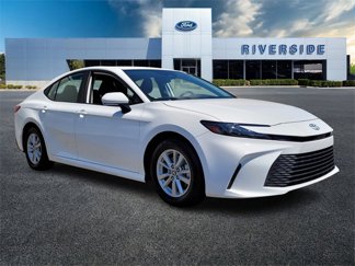 Used 2025 Toyota Camry Hybrid image 1