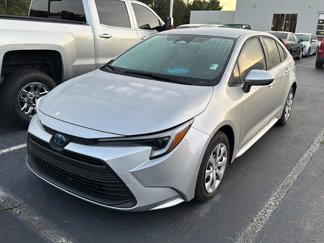 Certified 2025 Toyota Corolla LE image 1
