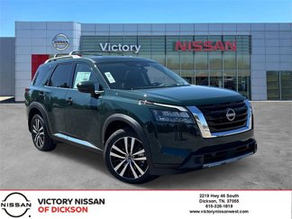 New 2025 Nissan Pathfinder Platinum image 1