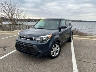 Used 2014 Kia Soul + image 1