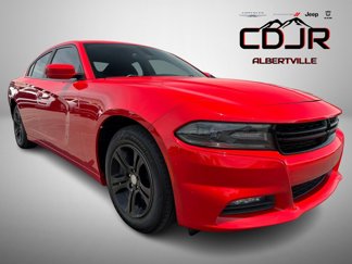 Used 2019 Dodge Charger SXT image 1