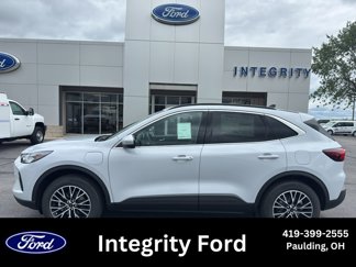 New 2025 Ford Escape SE image 1