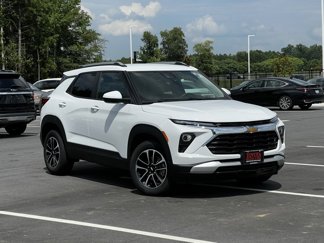 Used 2024 Chevrolet TrailBlazer LT w/ Convenience Package image 1