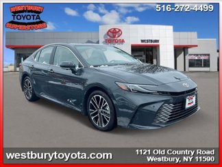 Certified 2025 Toyota Camry XLE image 1