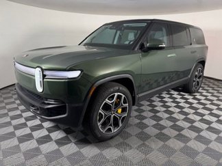 Used 2025 Rivian R1S Premium image 1