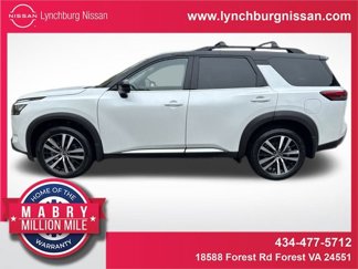 New 2025 Nissan Pathfinder Platinum image 1