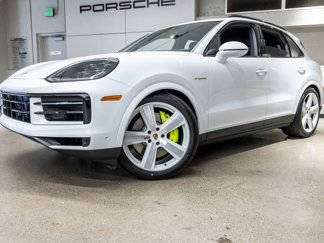 New 2025 Porsche Cayenne E-Hybrid image 1