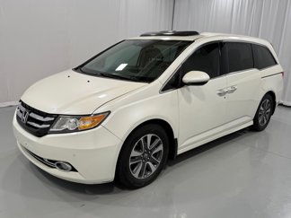 Used 2014 Honda Odyssey Touring image 1