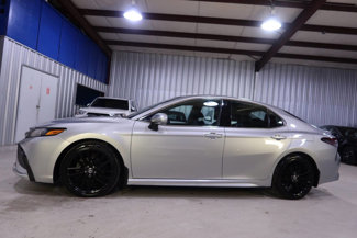 Used 2021 Toyota Camry XSE image 1