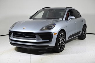 Used 2025 Porsche Macan image 1