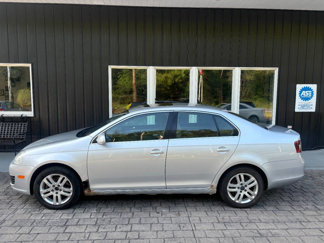 Used 2005 Volkswagen Jetta TDI image 1