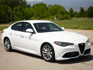 Used 2022 Alfa Romeo Giulia Sprint image 1