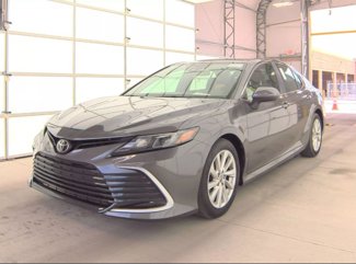Used 2021 Toyota Camry LE image 1