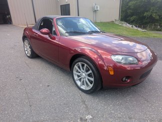 Used 2006 MAZDA MX-5 Miata Sport image 1