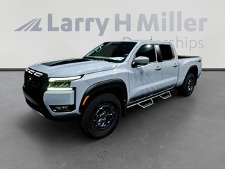 New 2025 Nissan Frontier PRO-4X w/ Pro Premium Package image 1