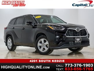 Used 2023 Toyota Highlander LE image 1