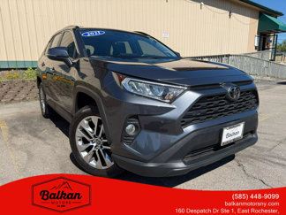 Used 2021 Toyota RAV4 XLE Premium image 1