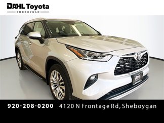New 2025 Toyota Highlander Platinum image 1