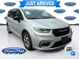 Used 2024 Chrysler Pacifica Limited image 1
