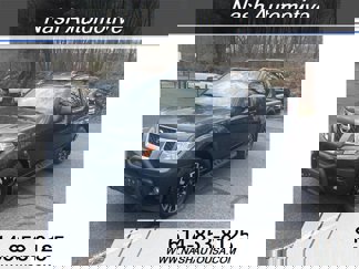 Used 2015 Nissan Frontier PRO-4X w/ Pro-4x Luxury Package image 1