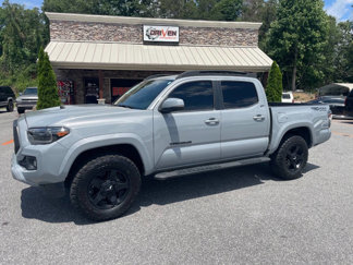 Used 2018 Toyota Tacoma TRD Sport image 1